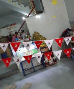 cờ dây tam giác in logo