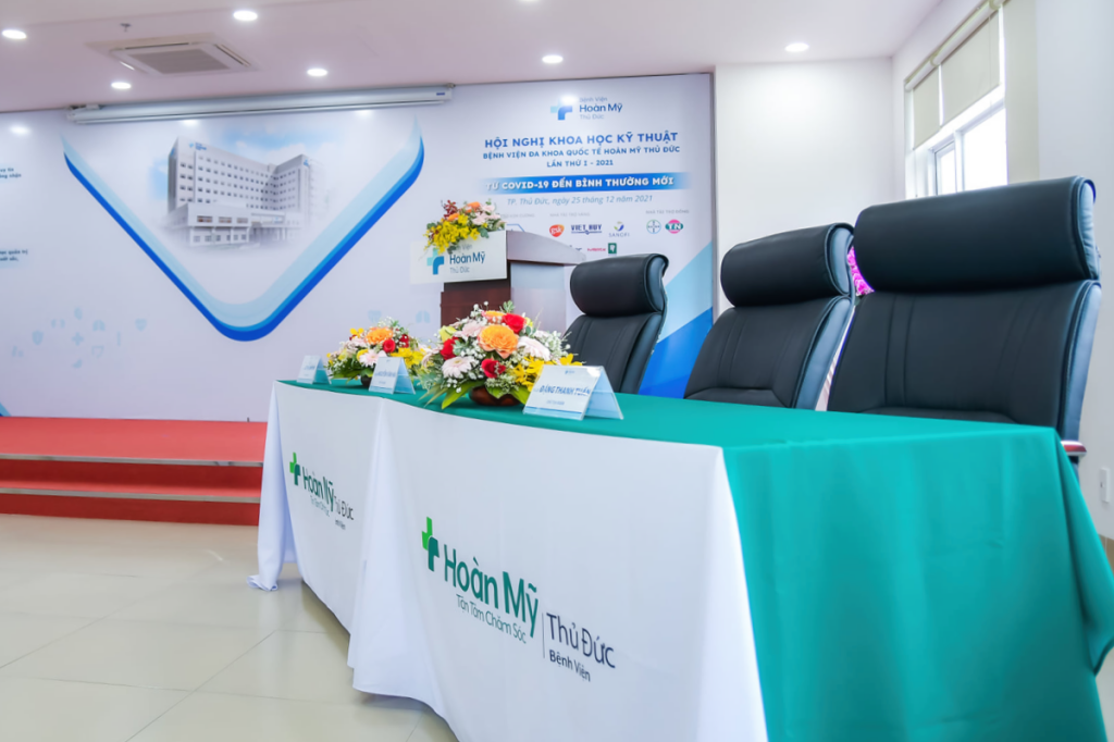 Khăn trải bàn sự kiện